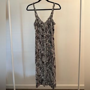 Aritzia Wilfred Button Down Maxi Dress Snake Print size S